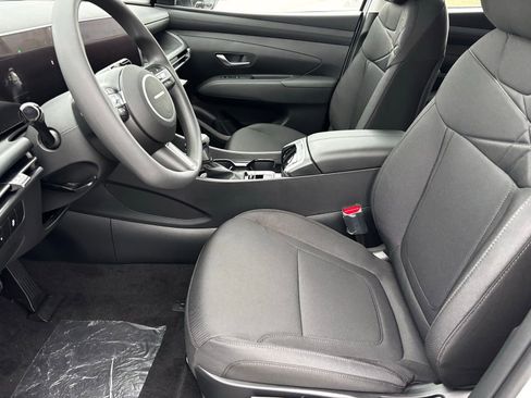 New 2026 Hyundai Tucson SE image 12