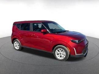 Used 2025 Kia Soul LX w/ LX Technology Package video 2