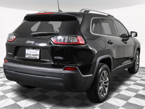Used 2019 Jeep Cherokee Latitude Plus w/ Cold Weather Group AWD/4WD image 14