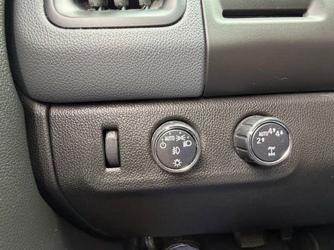 Used 2019 Chevrolet Colorado Z71 AWD/4WD image 19