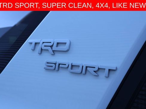 Used 2022 Toyota 4Runner TRD Sport AWD/4WD image 9