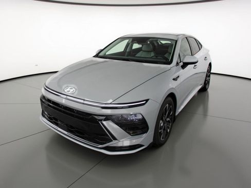 Used 2025 Hyundai Sonata SEL image 3