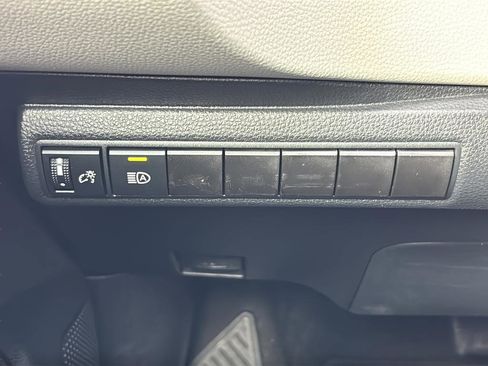 Used 2022 Toyota Corolla LE image 33