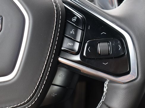 Used 2025 Chevrolet Corvette Z06 RWD image 15