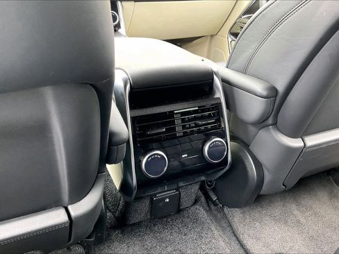 Used 2023 Land Rover Range Rover Autobiography image 34