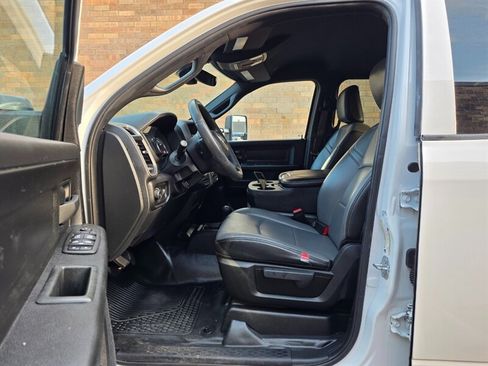 Used 2022 RAM 3500 Tradesman w/ Chrome Appearance Group AWD/4WD image 25