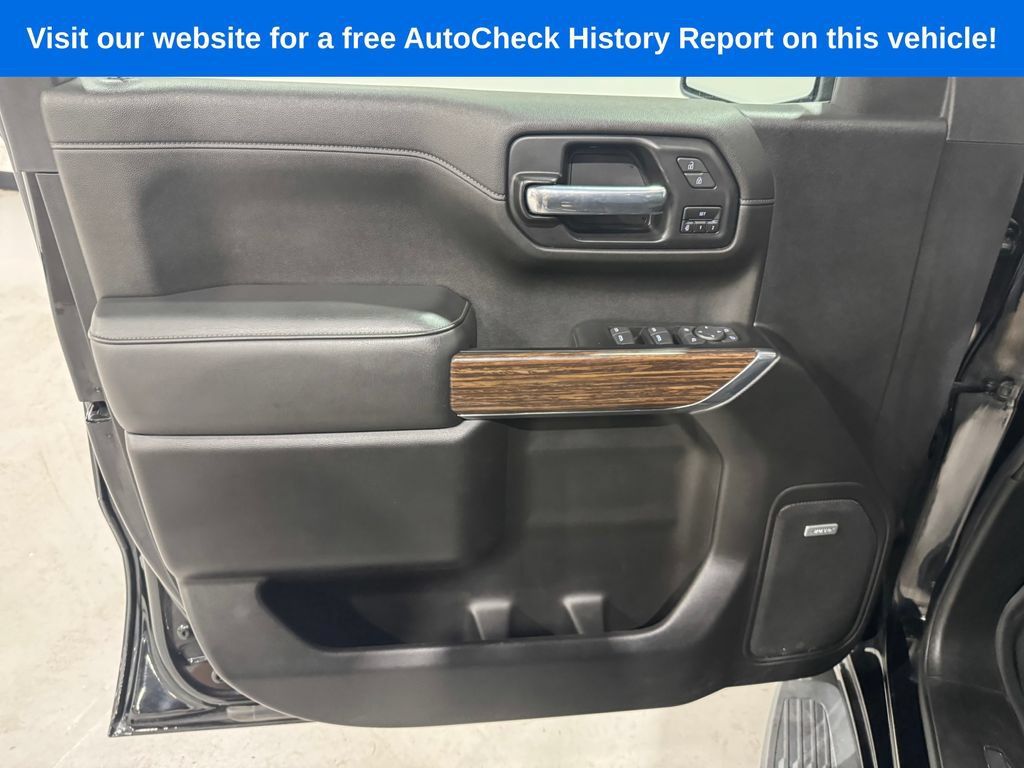 Used 2022 Chevrolet Silverado 1500 High Country w/ Safety Package II AWD/4WD image 16