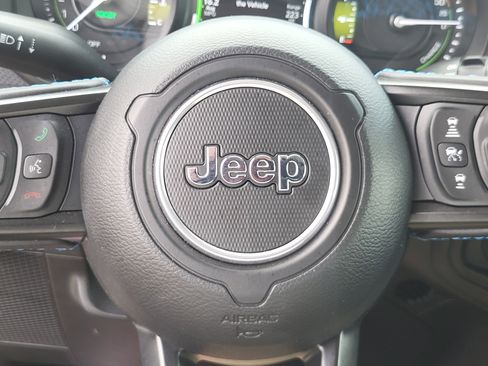 Used 2025 Jeep Wrangler Unlimited Rubicon 4xe w/ Convenience Group image 55