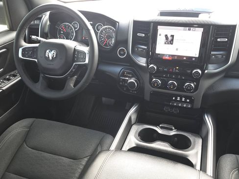 Used 2025 RAM 1500 Big Horn AWD/4WD image 11
