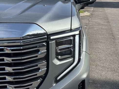 Used 2026 GMC Sierra 1500 Denali w/ Denali Reserve Package AWD/4WD image 10