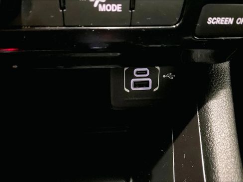 Used 2022 Jeep Compass Latitude w/ Mopar Graphics Package AWD/4WD image 26