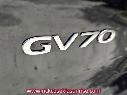 Used 2024 Genesis GV70 2.5T w/ Advanced Package AWD/4WD image 16
