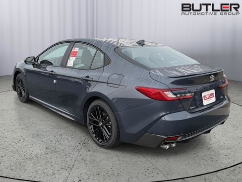 New 2026 Toyota Camry SE FWD image 4