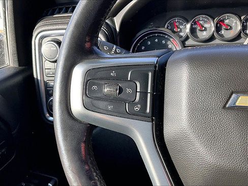 Used 2020 Chevrolet Silverado 2500 LTZ AWD/4WD image 12