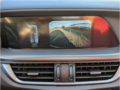 Used 2022 Alfa Romeo Stelvio Veloce image 24