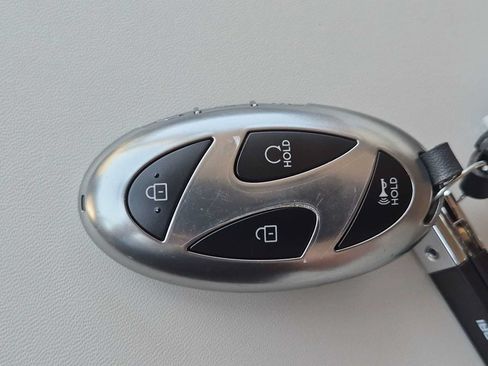 Used 2025 Hyundai Santa Fe Calligraphy FWD image 36