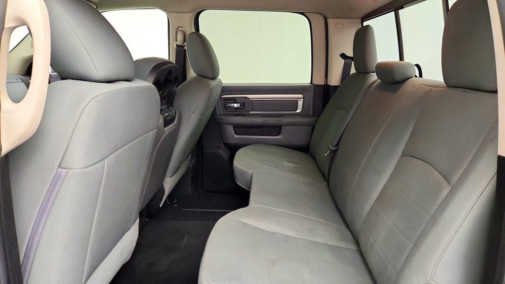 Used 2016 RAM 2500 SLT AWD/4WD image 18