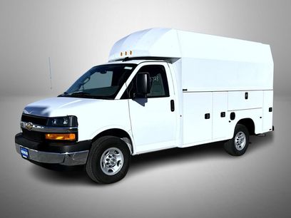 New 2025 Chevrolet Express 3500 w/ Power Convenience Package