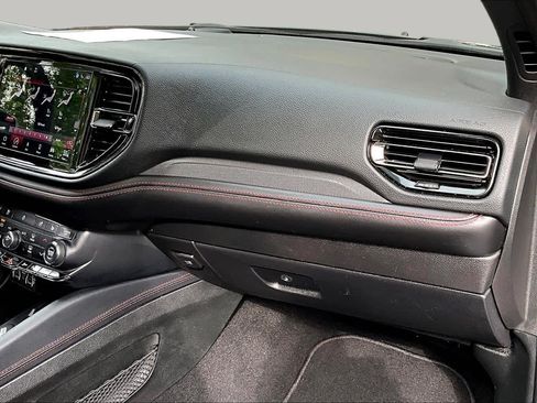 Used 2025 Dodge Durango GT AWD/4WD image 19