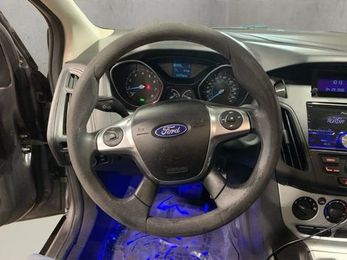 Used 2012 Ford Focus SE FWD image 11