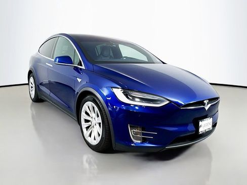 Used 2016 Tesla Model X 90D AWD/4WD image 3