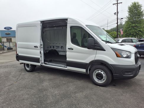 New 2025 Ford Transit 250 148 Medium Roof image 5