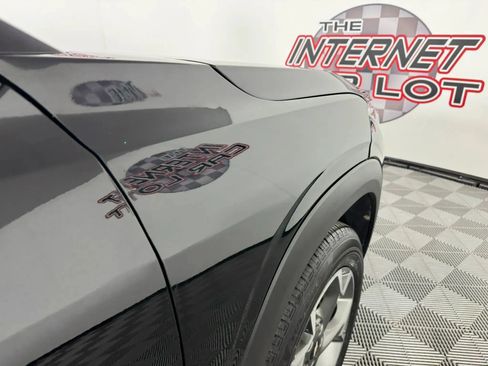 Used 2024 Chevrolet Trax LT image 31