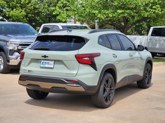 New 2026 Chevrolet Trax ACTIV w/ Sunroof Package FWD video 3