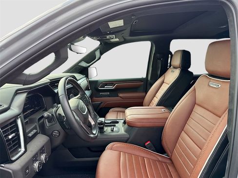 Certified 2025 GMC Sierra 1500 Denali Ultimate image 10