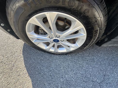 Used 2017 Ford Escape S FWD image 24