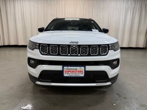 Used 2025 Jeep Compass Limited AWD/4WD image 12