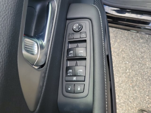 New 2026 Chrysler Voyager LX FWD image 15