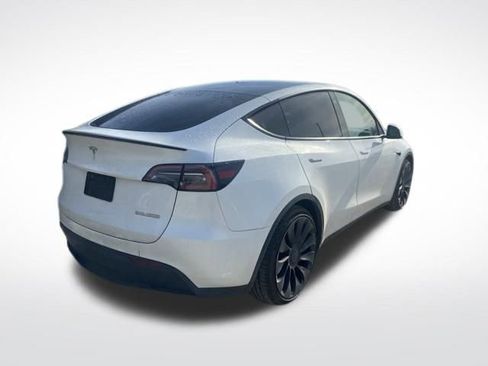 Used 2023 Tesla Model Y Performance image 5