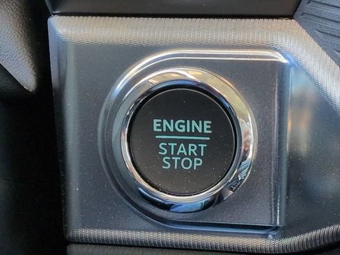 Used 2025 Ford F150 Lariat w/ Equipment Group 502A High AWD/4WD image 37