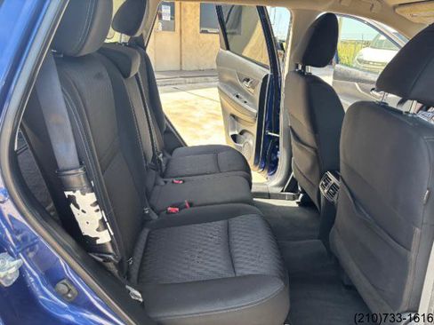 Used 2020 Nissan Rogue SV FWD image 29