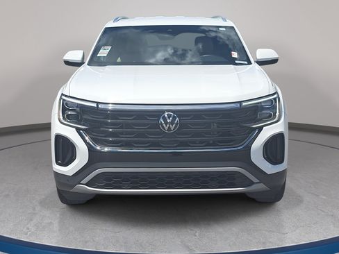 Used 2024 Volkswagen Atlas Cross Sport SE w/ Black Wheel Package AWD/4WD image 2