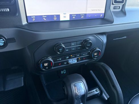 Used 2024 Ford Bronco Everglades AWD/4WD image 24