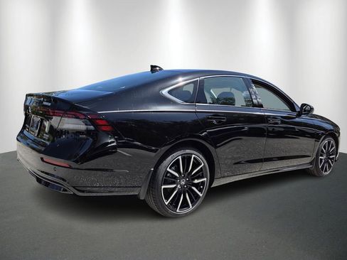 New 2026 Honda Accord Touring image 7