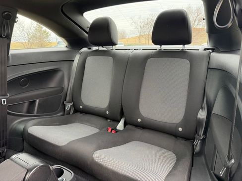 Used 2019 Volkswagen Beetle 2.0T S image 11