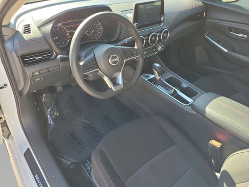 Certified 2025 Nissan Sentra SR image 22