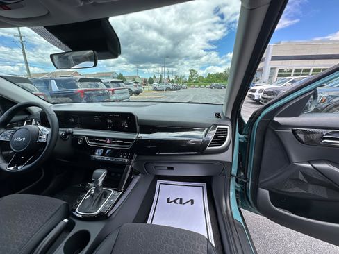 New 2026 Kia Seltos S AWD/4WD image 17
