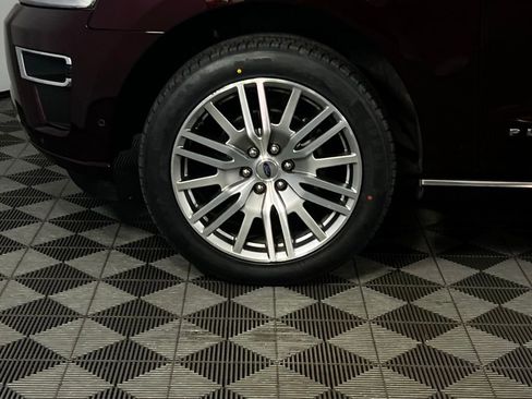 Used 2024 Ford Expedition Max Platinum AWD/4WD image 11