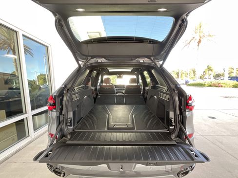 New 2026 BMW X5 M60i image 31