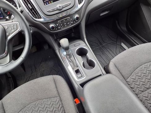 Used 2023 Chevrolet Equinox LT FWD image 10