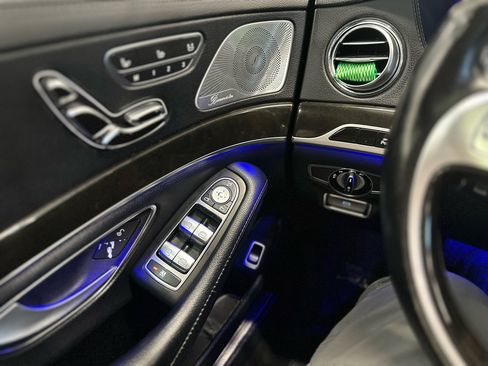 Used 2014 Mercedes-Benz S 550 Sedan w/ Premium 1 Package image 20