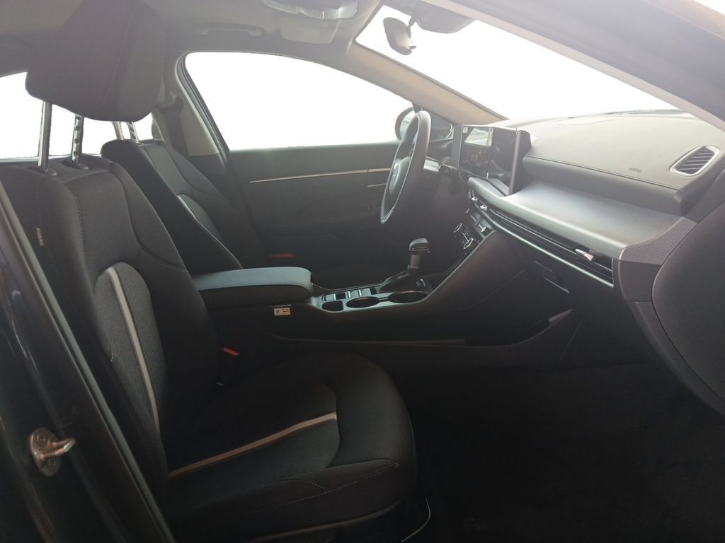 New 2026 Hyundai Sonata SE FWD image 16