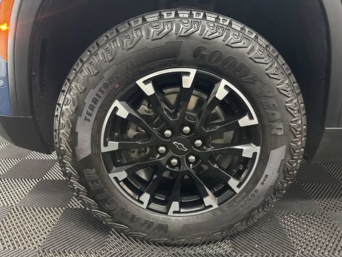 Used 2025 Chevrolet Traverse Z71 w/ Enhanced Driving Package AWD/4WD image 41