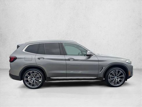 Used 2023 BMW X3 xDrive30i w/ Convenience Package AWD/4WD image 4