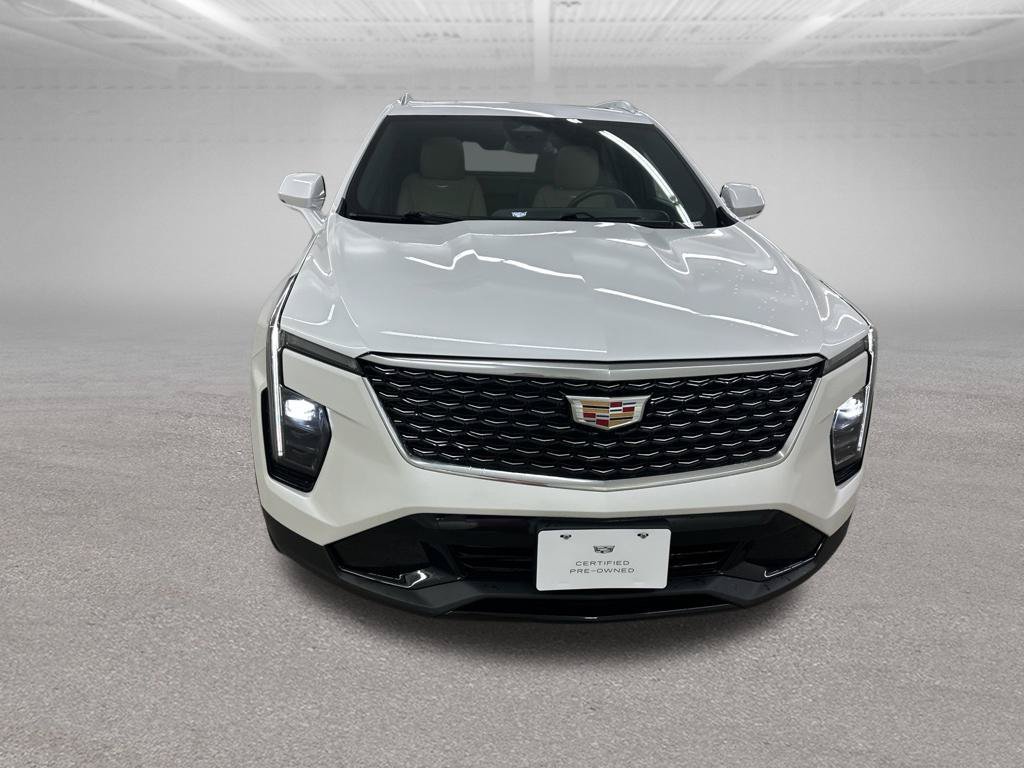 Certified 2024 Cadillac XT4 Premium Luxury AWD/4WD image 3