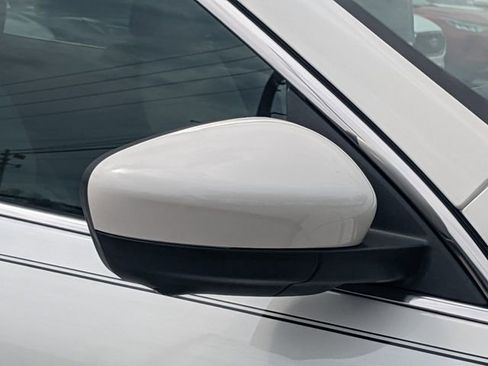 New 2025 Ford Escape SE w/ PHEV Premium Package image 24